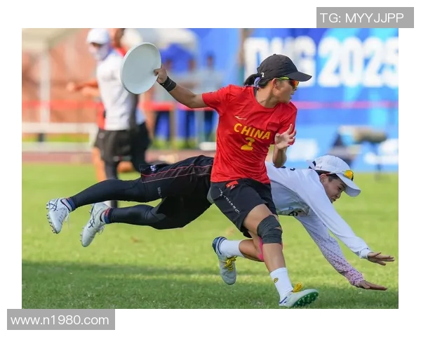 成都飞盘队在城市马拉松中的精彩表现与力量解析 成都飞盘队在城市马拉松中的精彩表现与力量解析