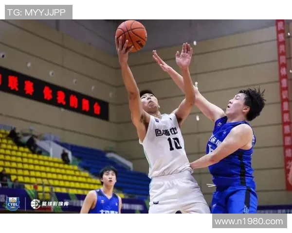 上海篮球队在冠军赛中的耐力与韧性展现引发的深思与启示 上海篮球队在冠军赛中的耐力与韧性展现引发的深思与启示